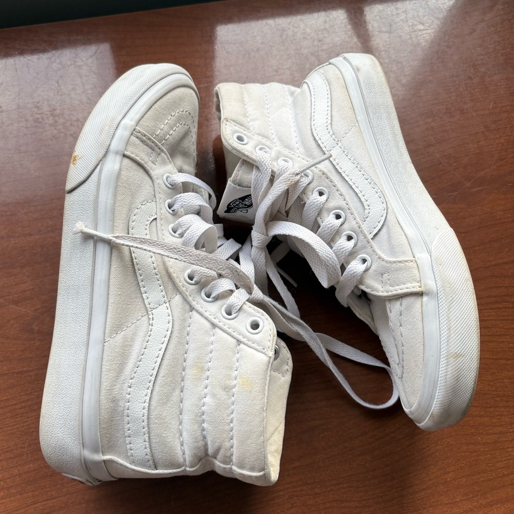 High top sneaker - Picture 6 of 7